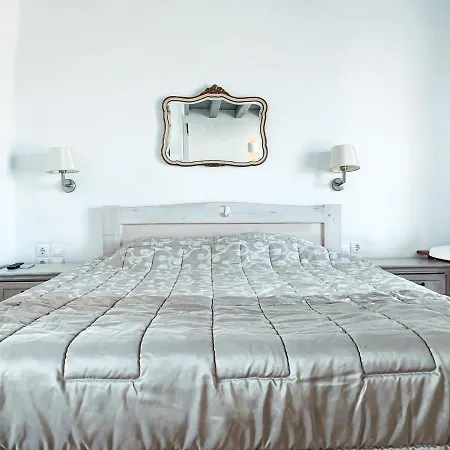 Mykonian Spirit Downtown Townhouse Apartment *