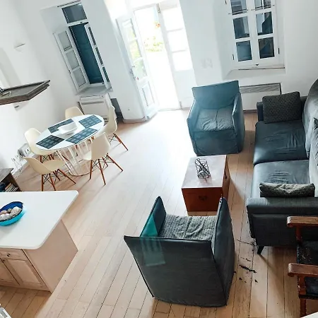 Mykonian Spirit Downtown Townhouse *